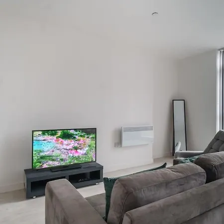 Chic Salford Near Metro & Mediacityuk Manchester