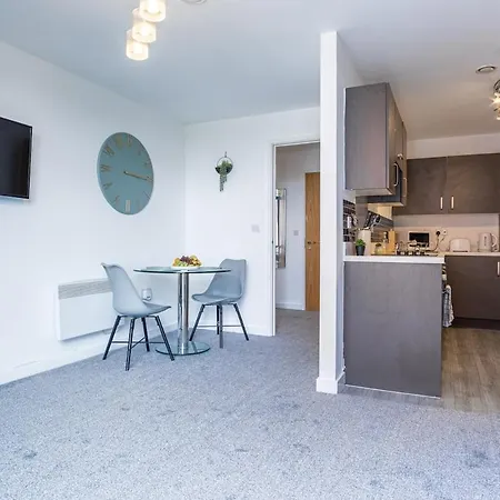 Centre, Riverside Apt, Balcony Daire *