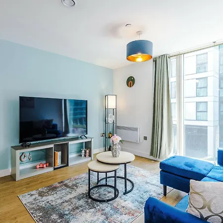 Stylish And Spacious 2bdr Flat Manchester