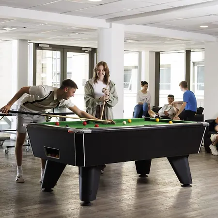 Apartmán For Students Only — Sir Charles Groves Hall, Manchester