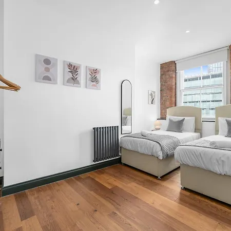 Lejlighed Modern 2br I Workspace I Centre I 3 Beds *