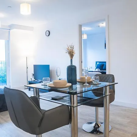 Modern 2 Bedroom In Greater