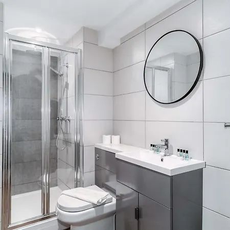 Convenient 3bed Flat W Security Apartmán *