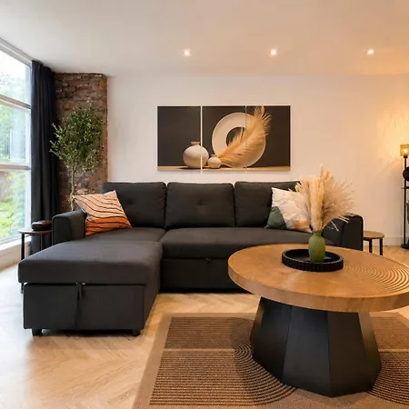 Modern 1br - Sleeps 4 - Free Parking -