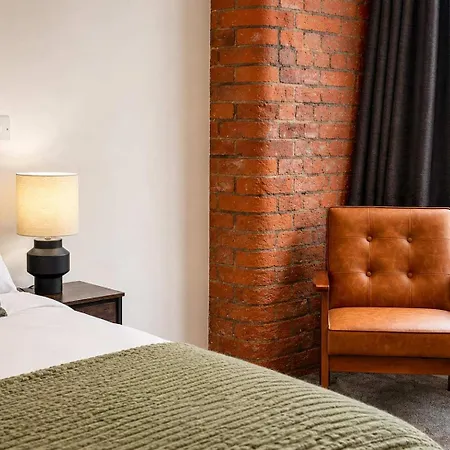 Sleeps 6 - 2br - Free Parking - * Manchester