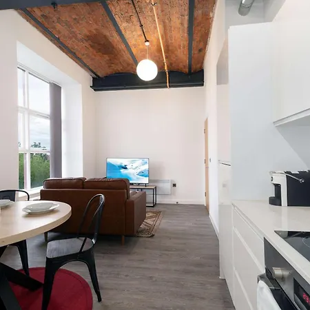 Διαμέρισμα Contemporary 2 Bedroom In *