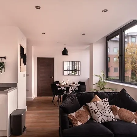 Stylish 1 Bedroom In Alexandra Rise Daire Manchester