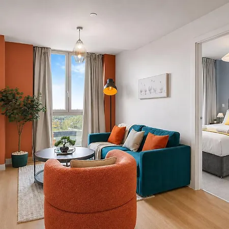 Guestready - Chic 2-bed With Balcony *