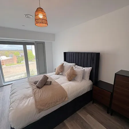 Modern 2bd 2 Bathroom Close To Centre Daire
