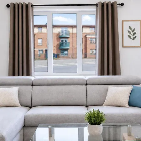 Bright Luxury Modern 3 Bed, 2 Bedroom - Secure Parking - Close To Centre And Old Trafford Διαμέρισμα