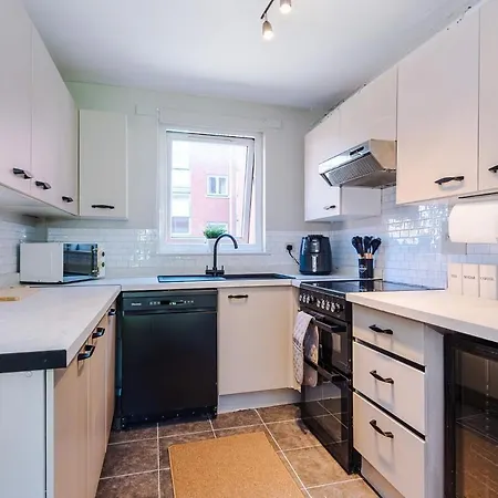 Daire Chic 3br Escape Balcony M4 Heart *