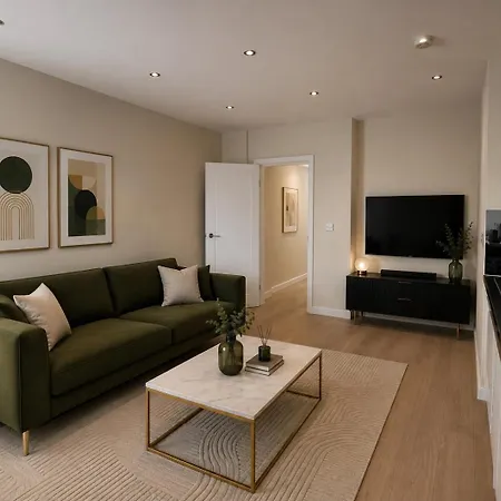 Bluebird Manchester Suites II Apartment *