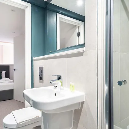 Lovely 2bed W Balcony 아파트 맨체스터