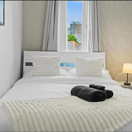 2br Long Perks Free Parking Prime Spot * Манчестер