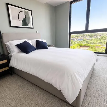 Modern And Bright One Bedroom Flat In Old Trafford *