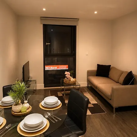 Retreat Ao Arena Nq * מנצ'סטר
