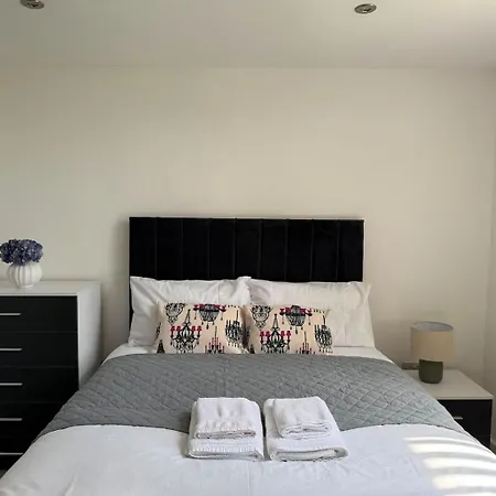Casa Cove Gf With Parking - 5 Min To Hospital Διαμέρισμα Μάντσεστερ