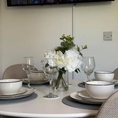 Casa Cove 2br W Parking - 5 Min To Hospital Daire