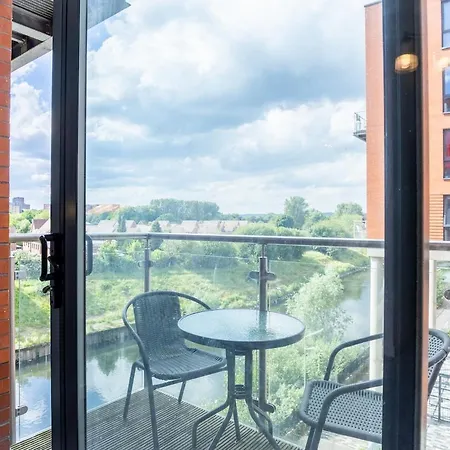 Centre, Riverside Apt, Balcony * Manchester