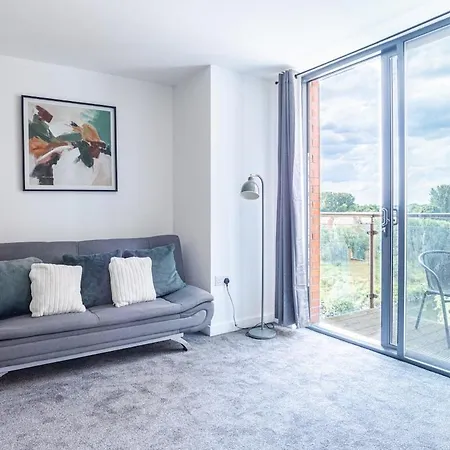 Centre, Riverside Apt, Balcony Daire
