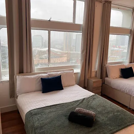 Sleeps 6 With Air Conditioning *