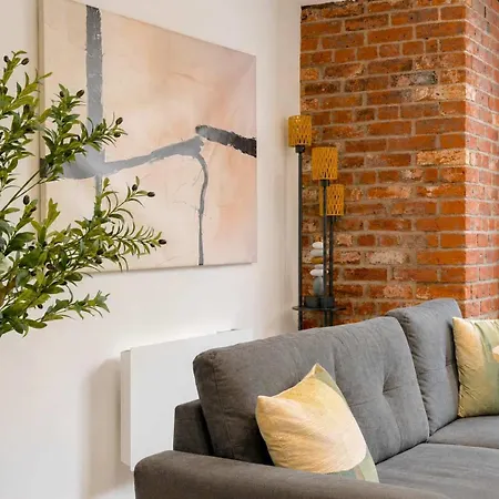 Stylish 1br - Sleeps 4 - Free Parking - *