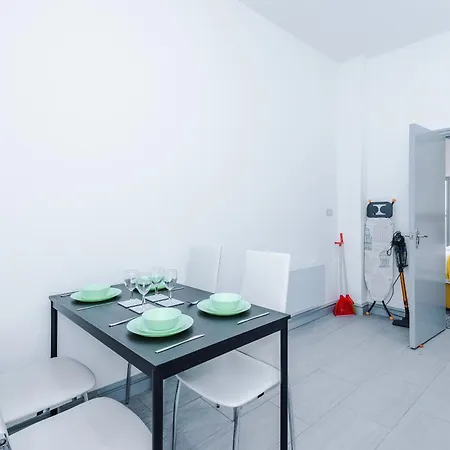 Entire Flat - Sleeps 3-central * Manchester