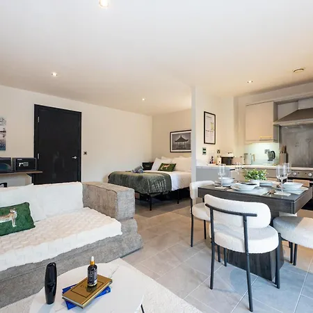 Apartmán Chic Near Old Trafford & Exchange Quay Tram