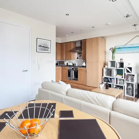 Appartement Spacious Duplex With Parking