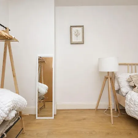 The Mcr Prime Pad Apartmán