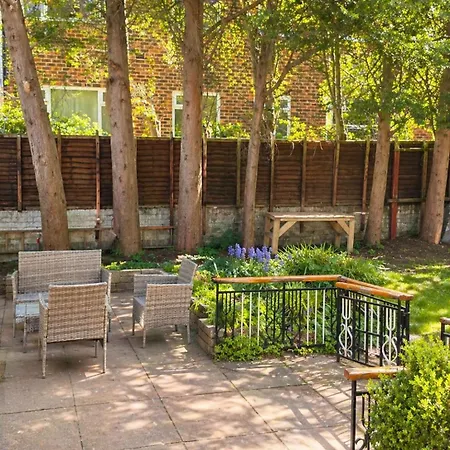 Διαμέρισμα Away From - Sleeps 6