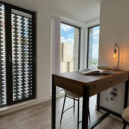 Cozy 2br In Mcr
