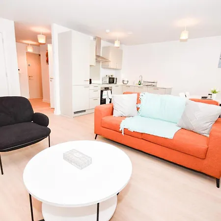 Modern & Bright 2 Bed Nr Old Trafford Manchester