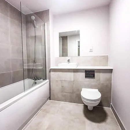 Modern And Bright One Bedroom Flat In Old Trafford * Manchester