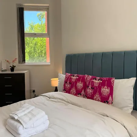 Casa Cove 2br W Parking - 5 Min To Hospital 아파트