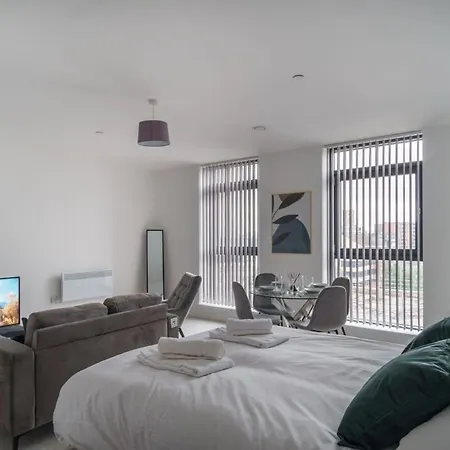 Chic Salford Near Metro & Mediacityuk Appartamento Manchester
