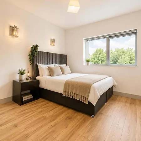 2 Bedroom, 2 Bathroom Flat In The Heart Of Μάντσεστερ