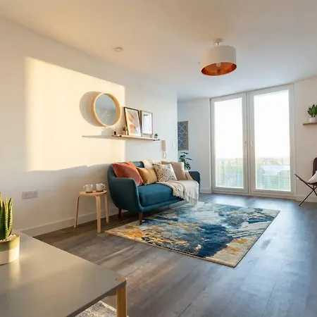 דירה Modern & Spacious 2bed By Old Trafford