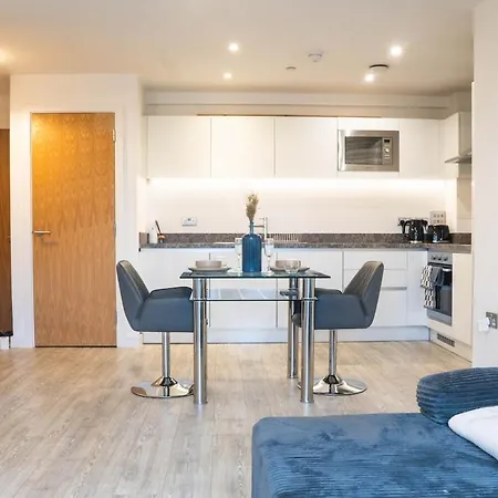 Modern 2 Bedroom In Greater * Манчестер
