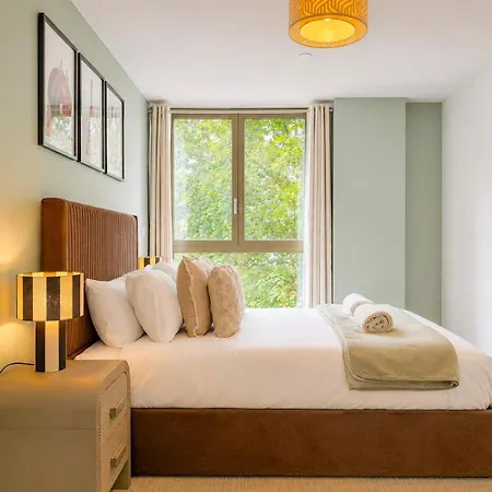 Luxury 1-apt Old Trafford King Bed Apartmán