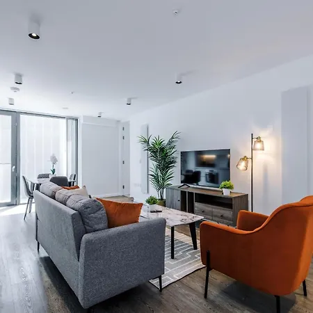 Luxury 2bdr 2 Bath Centre Daire