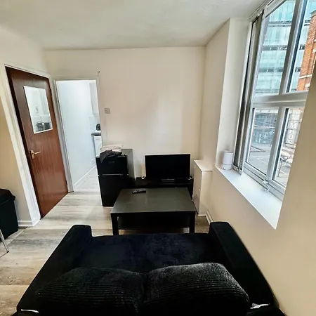 Stylish In Centre - Sleeps 4 Apartmán