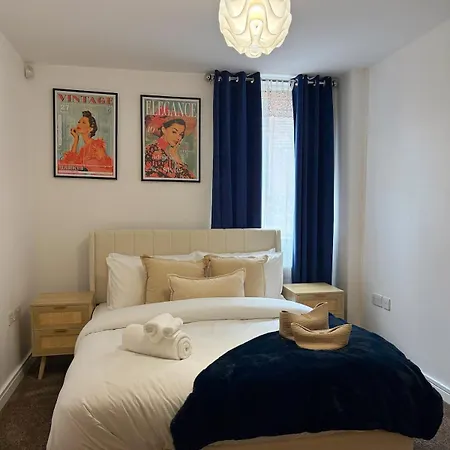 Elite Serviced 2br Balcony Centre Manchester