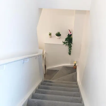 Bee Kinetic - Modern Penthouse Duplex Wifi Netflix With Paid Parking Daire Manchester