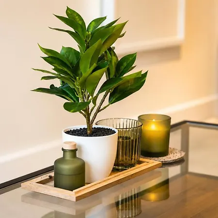 Апартаменты 2 Bedroom Luxury Centre & Salford *