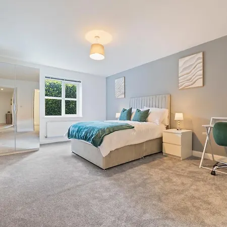 Διαμέρισμα Luxury 2 Bed Open Plan In Wythenshawe *