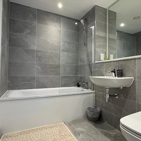 Cozy 2br In Mcr Διαμέρισμα Μάντσεστερ