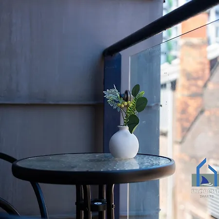 Cosy | Centre Ap | Balcony | Free Parking Apartmán *