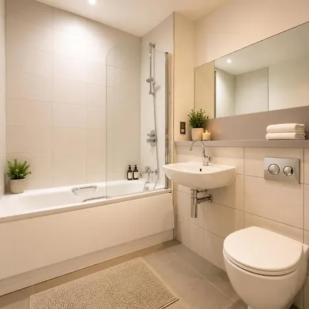 2 Bedroom, 2 Bathroom Flat In The Heart Of Μάντσεστερ