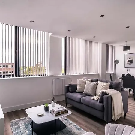 Chic 1br Flat At Alexandra Rise *